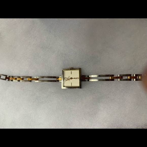 Coach Chain Link Watch - Picture 4 of 4